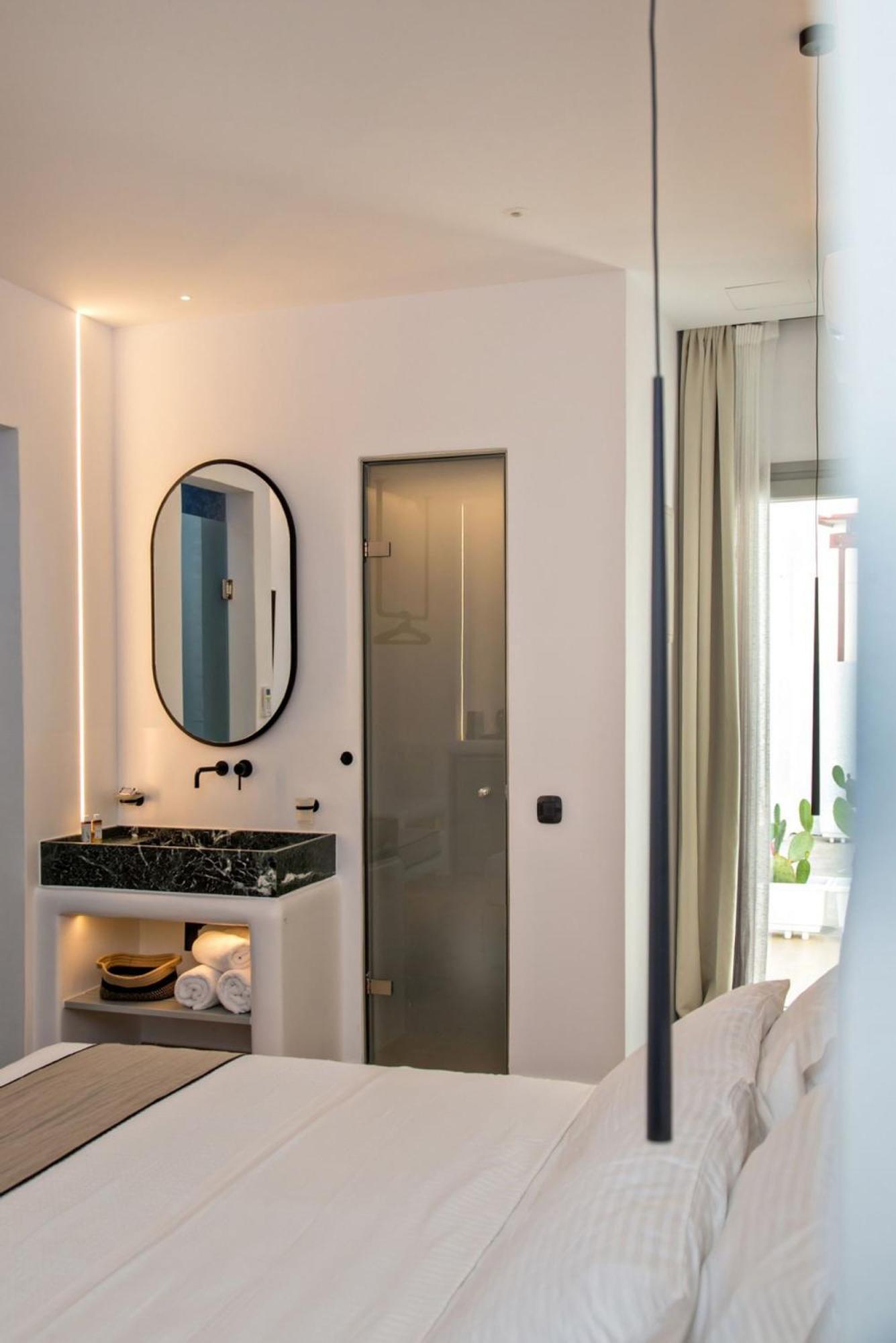 Levantes Luxury Suites II Tínos Eksteriør bilde